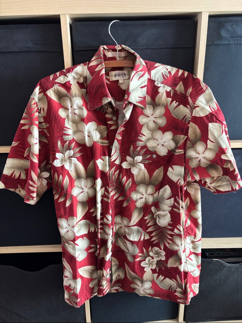Vintage Campia  Red Floral Hawaiian Short-Sleeve Shirt made in Korea